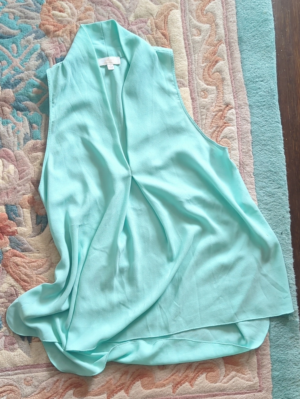 Wilfred Sleeveless V-Neck Camisole in Aqua